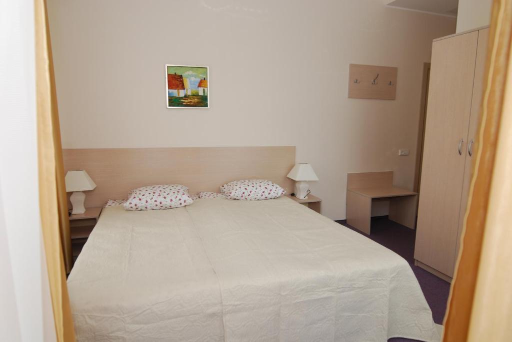 Apartment Centre House
